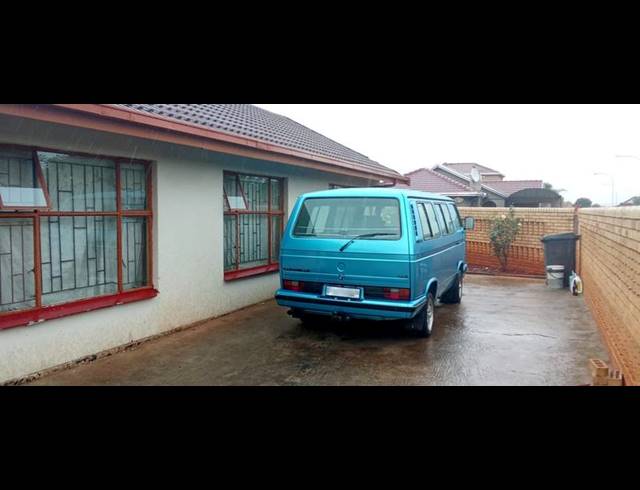 3 BEDROOM HOUSE FOR SALE IN PROTEA NORTH